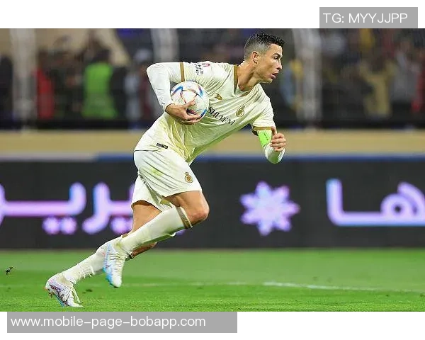 C罗荣获葡萄牙环球声望奖在社交媒体分享喜悦时刻 C罗荣获葡萄牙环球声望奖在社交媒体分享喜悦时刻